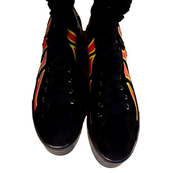 Lamoda 'Burning Up' Knee High Platform Shoe/Boot size 9 Ladie's Flames - Picture 3 of 11